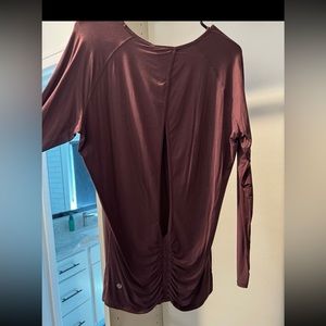 Lululemon Long Sleeve Deep Stretch